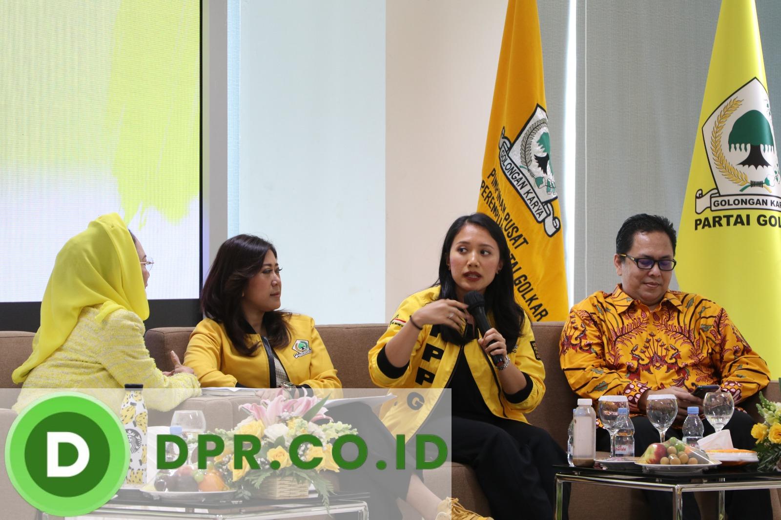 Puteri Komarudin