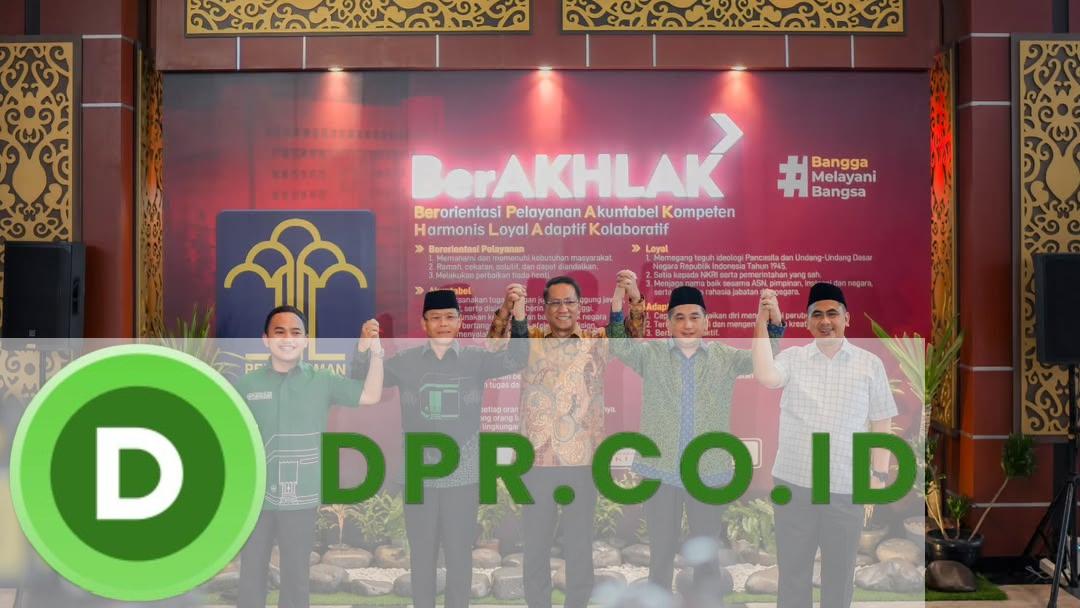 Menteri Hukum, Supratman Andi Agtas, bersama dua kubu PPP yang berseteru.