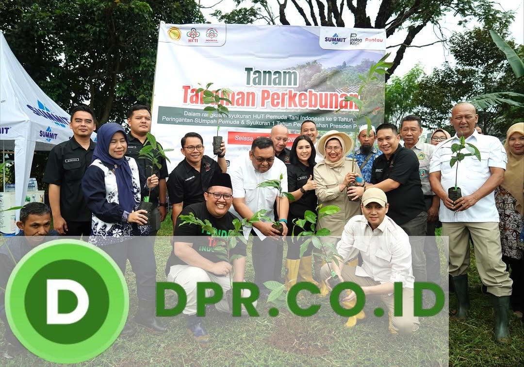 Budisatrio Djiwandono (duduk)