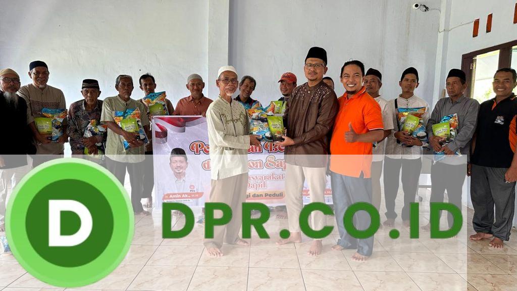 Amin Ak (Kedua dari kanan)