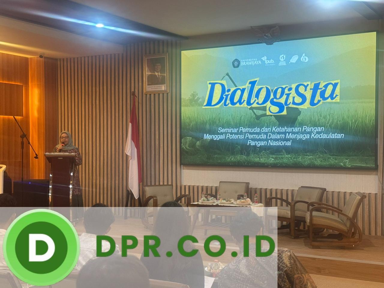 Kegiatan Dialogista bertema “Pemuda dan Ketahanan Pangan: Menggali Potensi Pemuda dalam Menjaga Kedaulatan Pangan Nasional” yang digelar Badan Eksekutif Mahasiswa Fakultas Pertanian Universitas Brawijaya (BEM FP UB) bekerja sama dengan Pemuda Inspirasi Nusantara (PIN), Jumat (7/11), di Aula Gedung Sentral FP UB, Malang.